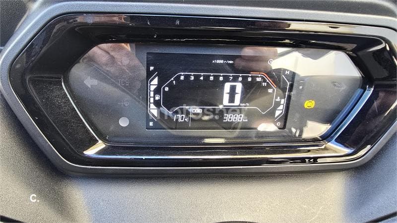 Yamaha NMAX – Vista 8