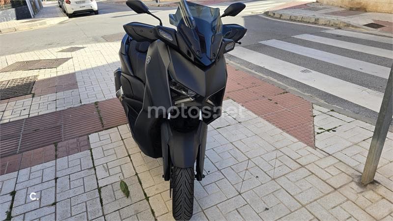 Yamaha XMAX 300 – Vista 3