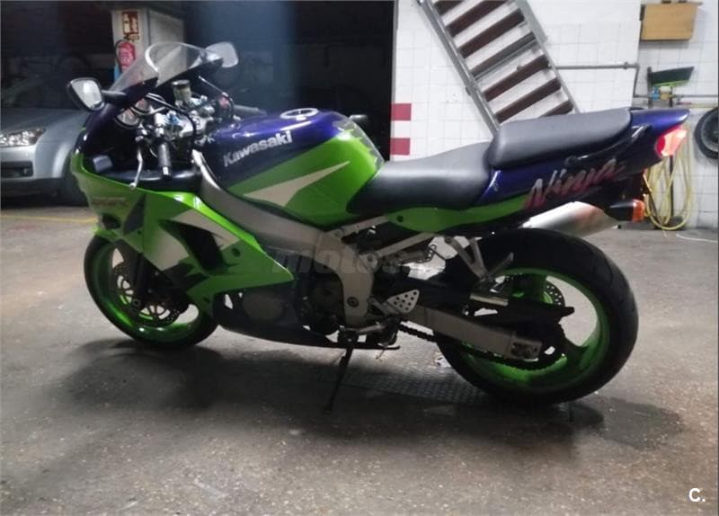 Kawasaki ZX 6R NINJA 98 – Vista 2