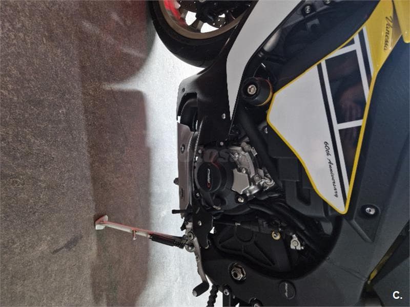 Yamaha YZF R1 – Vista 6