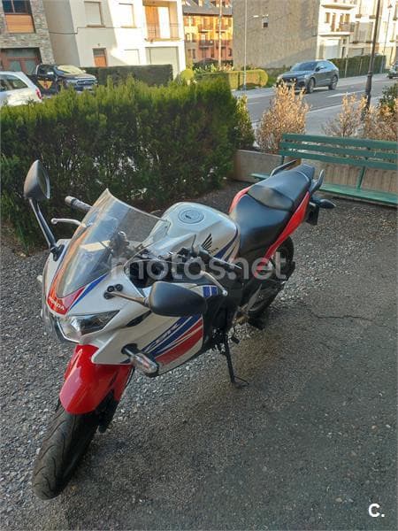 Honda CBR 125R – Vista 4