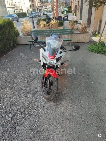 Honda CBR 125R – Vista 5