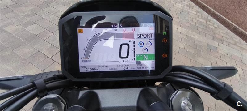 Honda CB 1000R – Vista 8