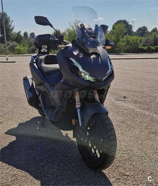 Honda ADV 350 – Vista 1