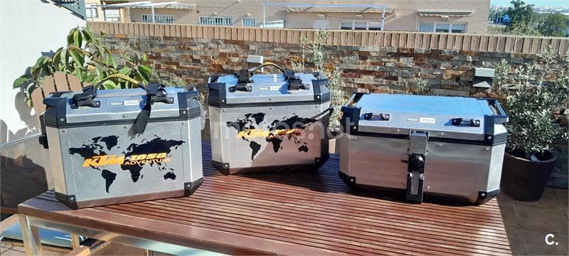 KTM 1050 Adventure – Vista 3