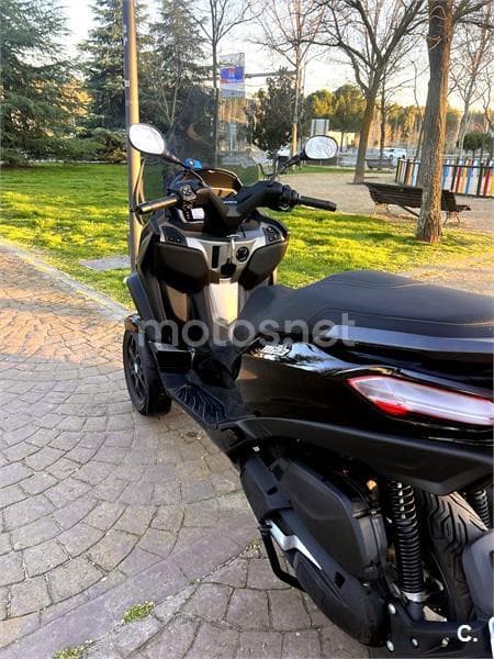 Piaggio MP3 – Vista 2