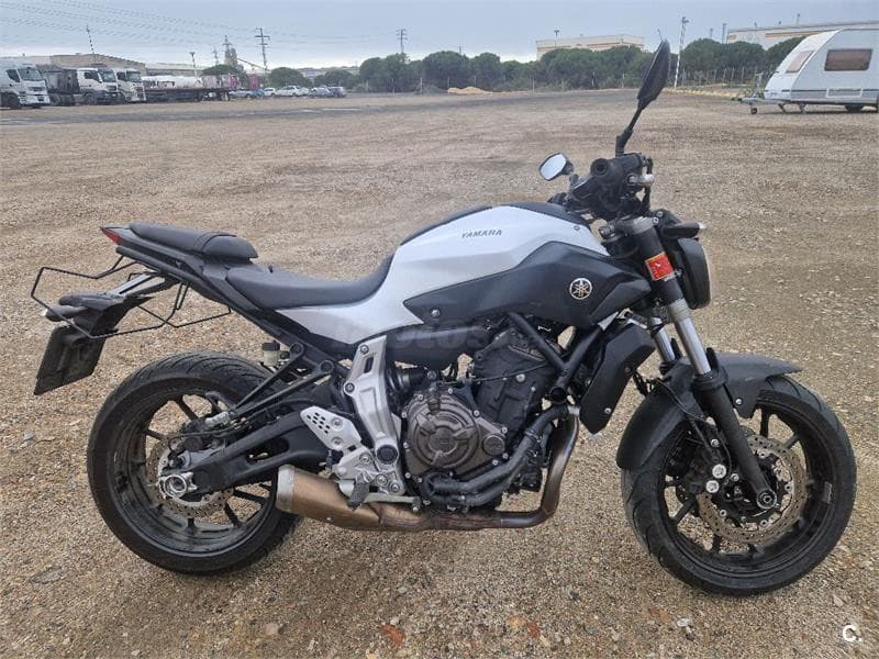 Yamaha MT-07 – Vista 4