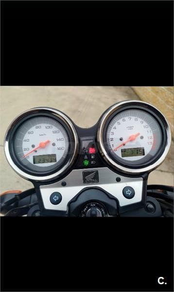 Honda VTR 250 – Vista 10