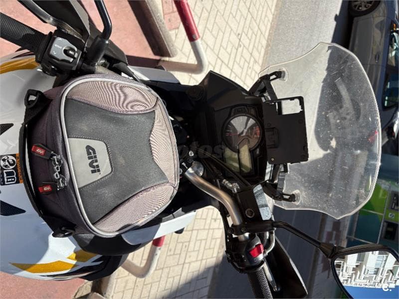 Suzuki V-Strom 650 XT ABS – Vista 6