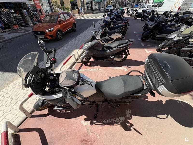 Suzuki V-Strom 650 XT ABS – Vista 7