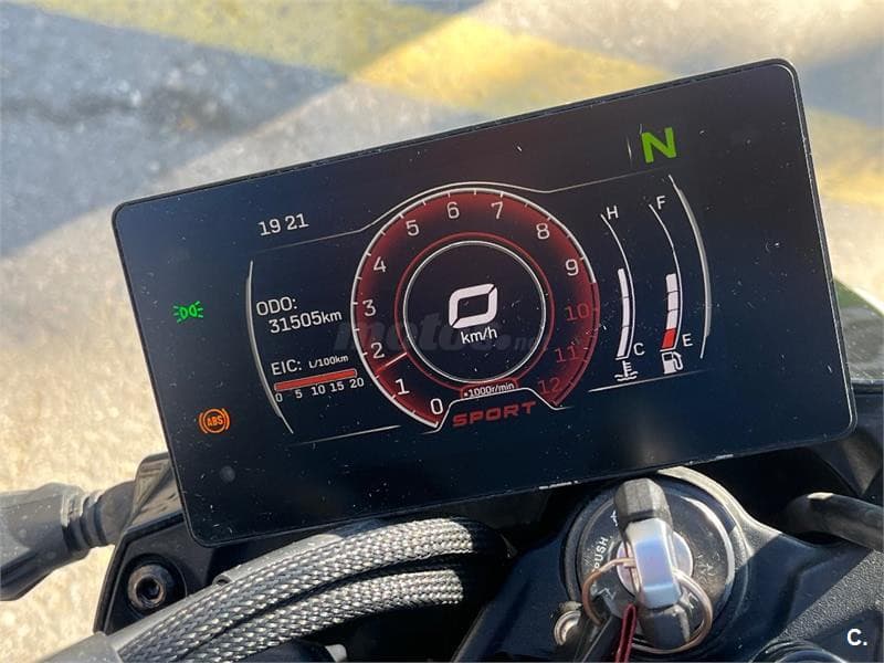 CFMOTO 650 NK – Vista 2