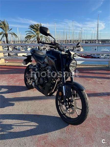 Honda CB 125 R – Vista 1