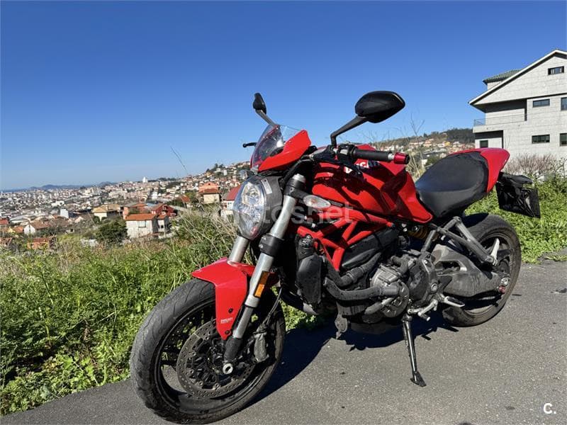 Ducati Monster 821 – Vista 5