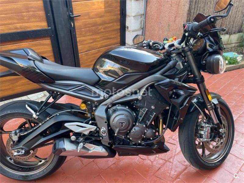 Triumph Street Triple 765 – Vista 3