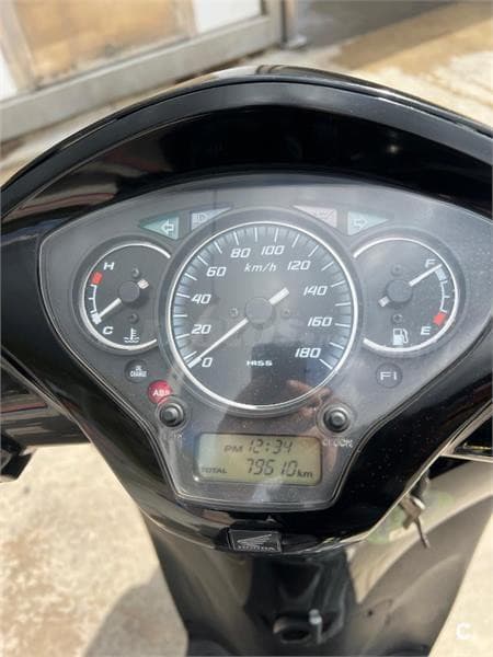 Honda SCOOPY SH300i ABS TopBox – Vista 6