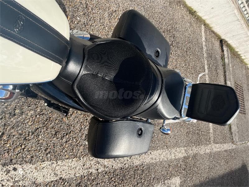 Harley-Davidson Sportster Superlow – Vista 12