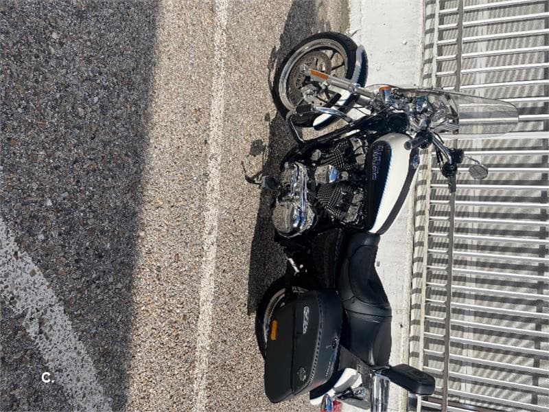 Harley-Davidson Sportster Superlow – Vista 9