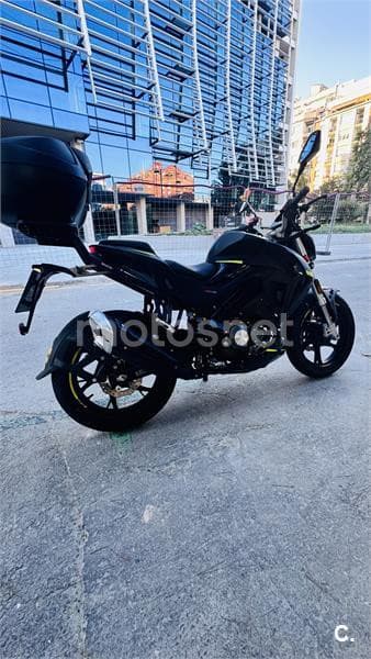 Keeway RKF 125 – Vista 2