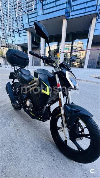 Keeway RKF 125 – Vista 4