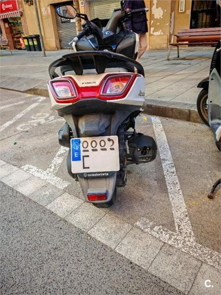 Kymco Super Dink 125i – Vista 4