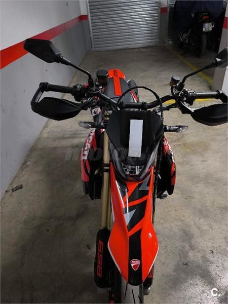Ducati Hypermotard 698 Mono – Vista 6