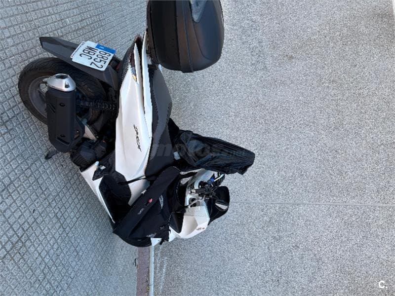 Honda PCX 125 – Vista 2