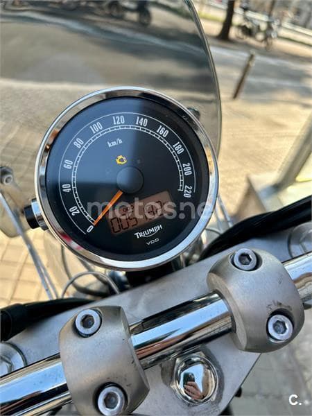 Triumph America – Vista 8
