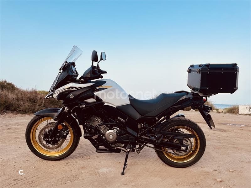 Suzuki V-Strom 650 XT ABS – Vista 11
