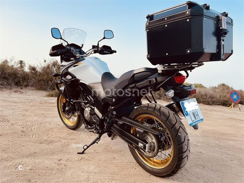 Suzuki V-Strom 650 XT ABS – Vista 12