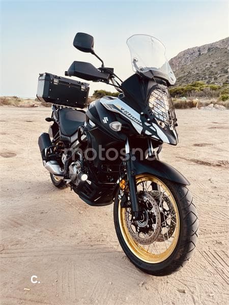 Suzuki V-Strom 650 XT ABS – Vista 14