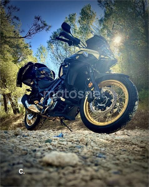 Suzuki V-Strom 650 XT ABS – Vista 8