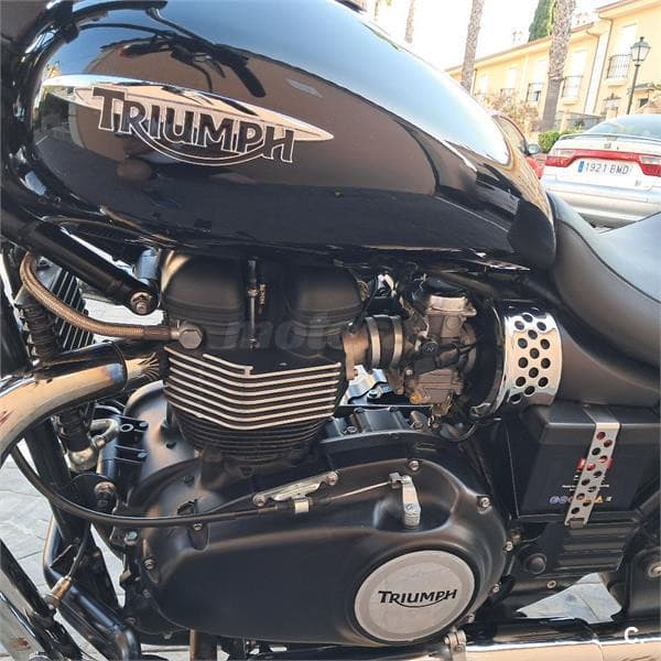 Triumph Speedmaster 900 – Vista 2