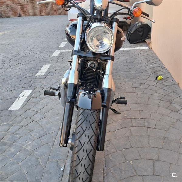 Triumph Speedmaster 900 – Vista 5