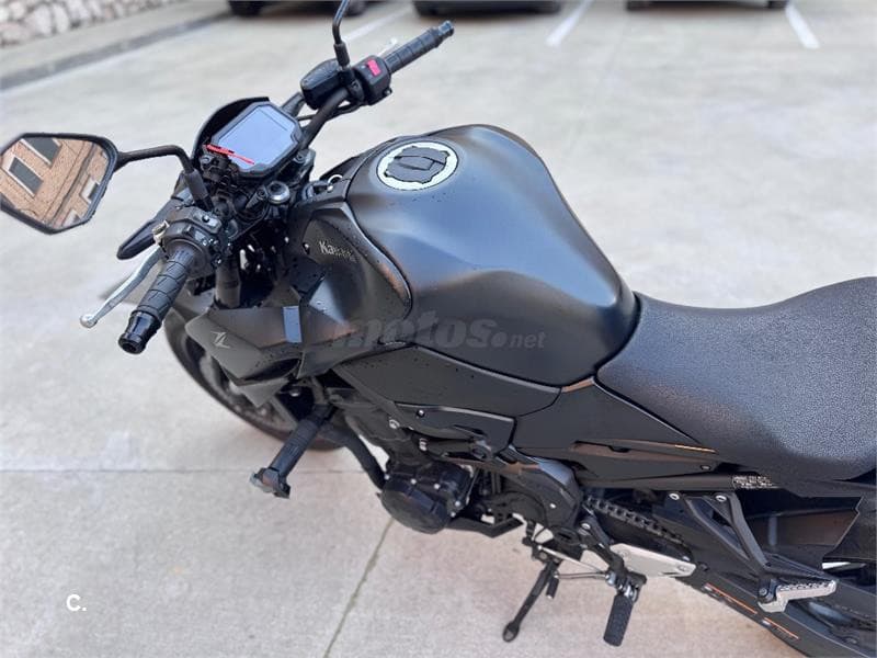 Kawasaki Z 900 – Vista 6