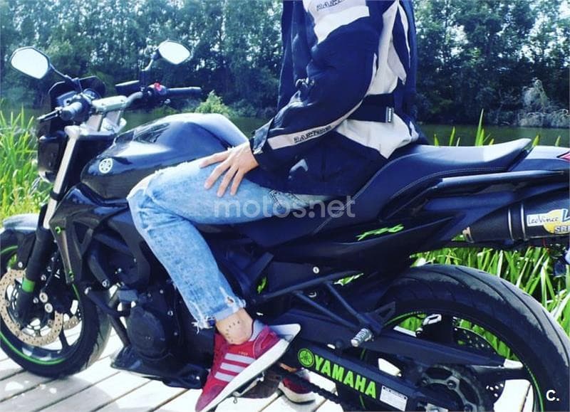 Yamaha FZ6 N S2 – Vista 8