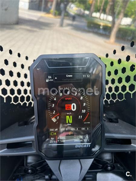 Ducati DesertX – Vista 1