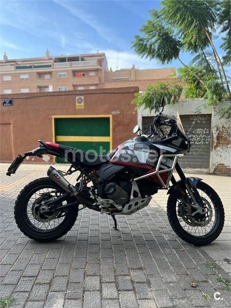 Ducati DesertX – Vista 2