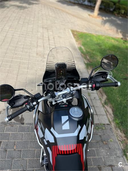 Ducati DesertX – Vista 3