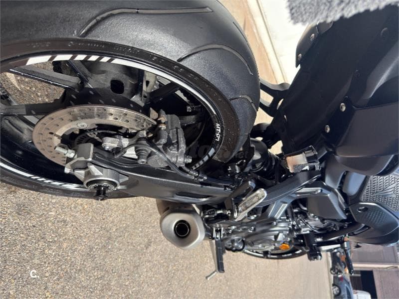Yamaha MT-07 – Vista 7