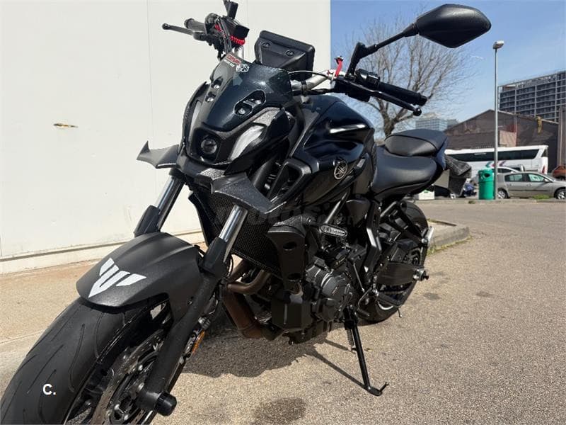 Yamaha MT-07 – Vista 8