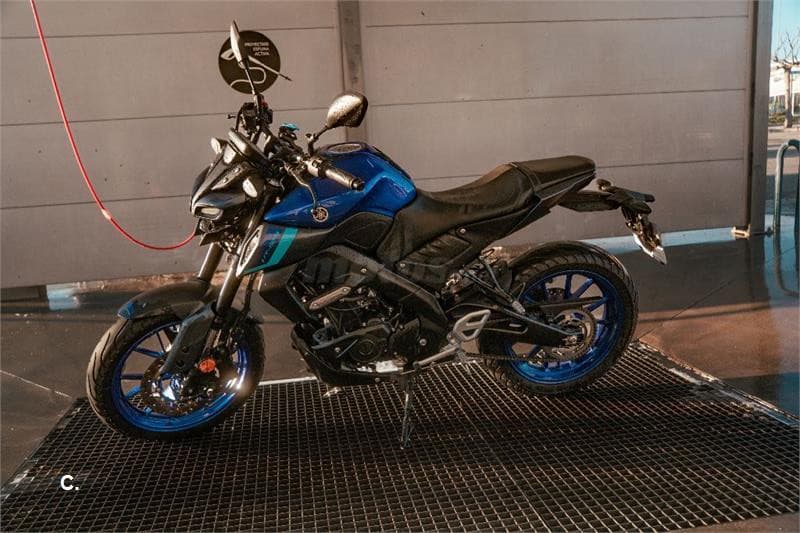 Yamaha MT-125 – Vista 6