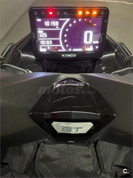 Kymco Super Dink 350i – Vista 5