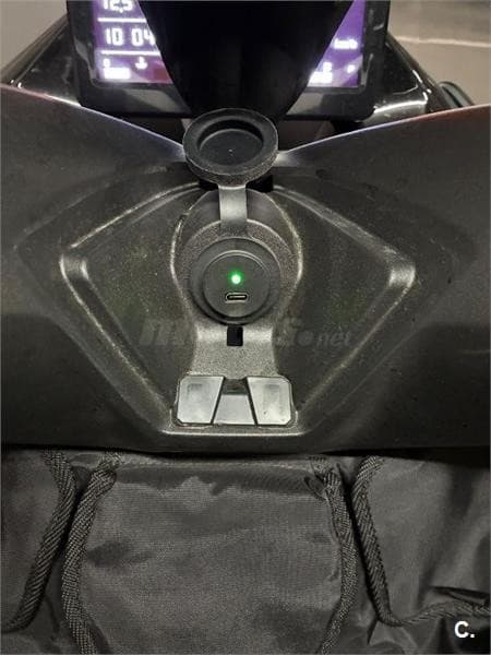 Kymco Super Dink 350i – Vista 8