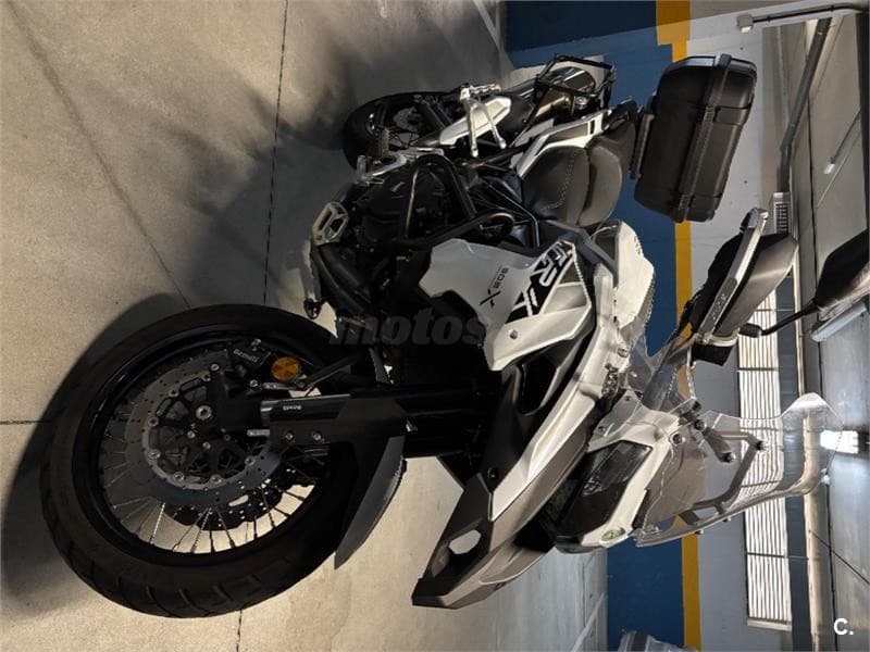 Benelli TRK 502 – Vista 1