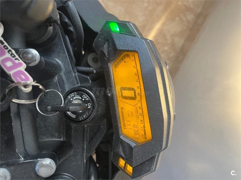 Kawasaki Z 125 – Vista 6