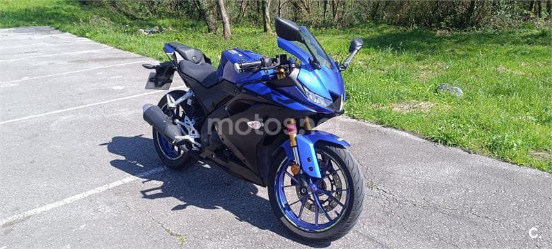 Yamaha YZF R 125 – Vista 1