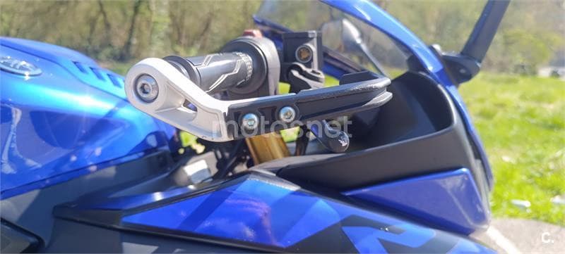 Yamaha YZF R 125 – Vista 2