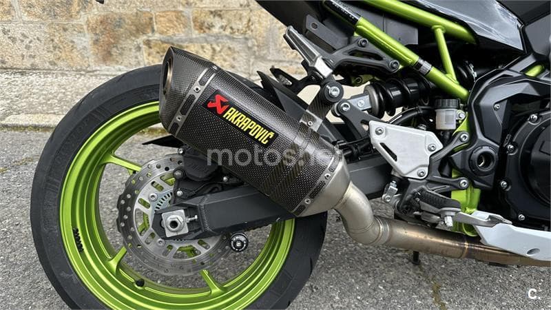 Kawasaki Z 900 – Vista 6