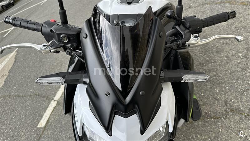 Kawasaki Z 900 – Vista 8