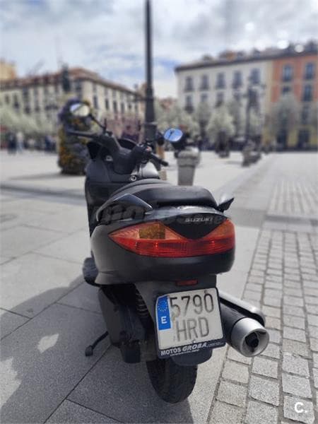 Suzuki BURGMAN 200 Executive – Vista 5